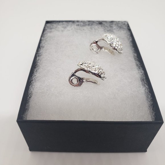 BEAUTIFUL!!! Clear Heart Clip-On Earrings - Picture 7 of 7